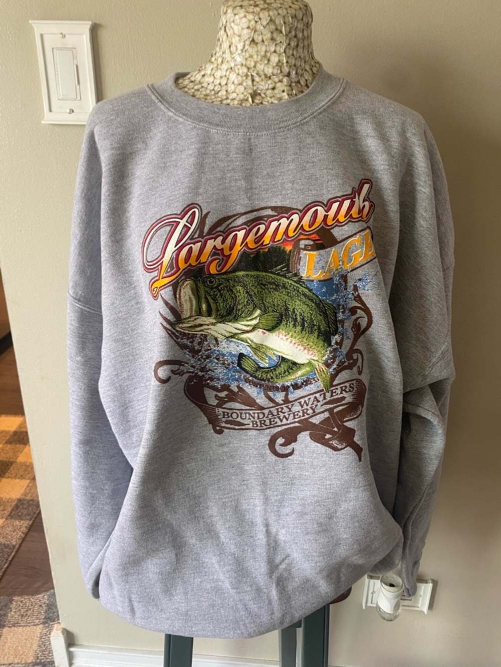 Vintage 90s Largemouth Graphic Crewneck Sweatshirt - Gray
